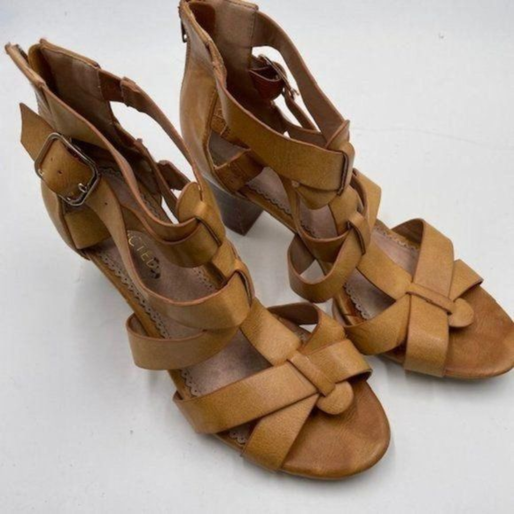 Restricted Brown Heeled‎ Sandals